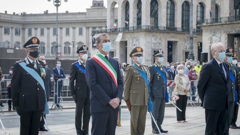 Questa immagine ha l'attributo alt vuoto; il nome del file è festa-nazionale-1.jpg