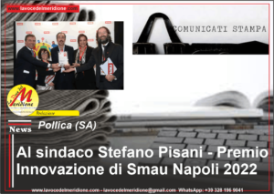 Al-sindaco-Stefano-Pisani-il-Premio-Innovazione-di-Smau-Napoli-2022